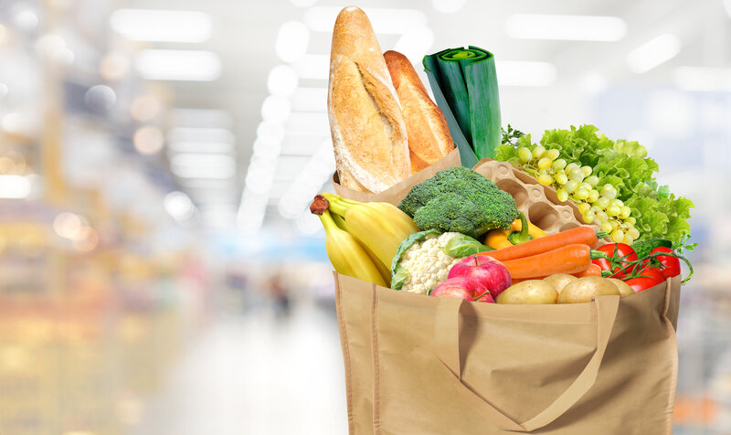 Liefergebiete von Gorillas - rsz shutterstock 1914876796 1 Lebensmitteltüte in Supermarkt