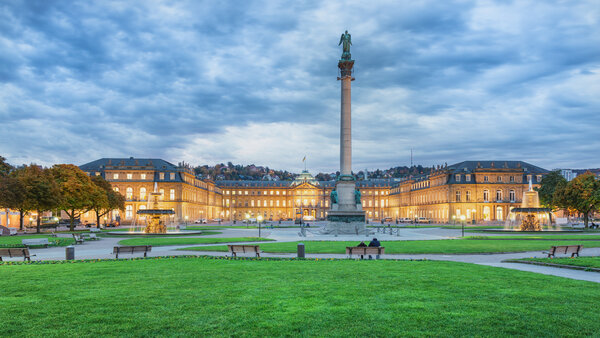 Kochbox in Stuttgart - rsz shutterstock 513282229 Stuttgart Schlossplatz