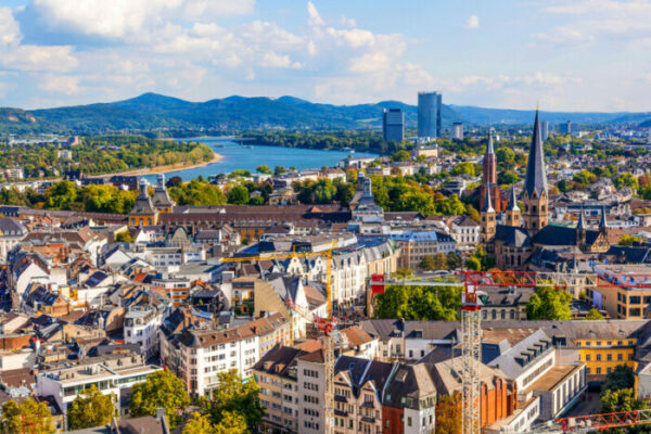 Lieferdienste in Bonn - rsz shutterstock 1326567230 e1659903707519 Bonn