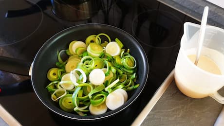 HelloFresh - hellofresh kochbox test zubereitung rezept 3 schritt 2 Kopie 1024x576 1 hellofresh kochbox test zubereitung rezept 3 schritt 2 Kopie 1024x576 1